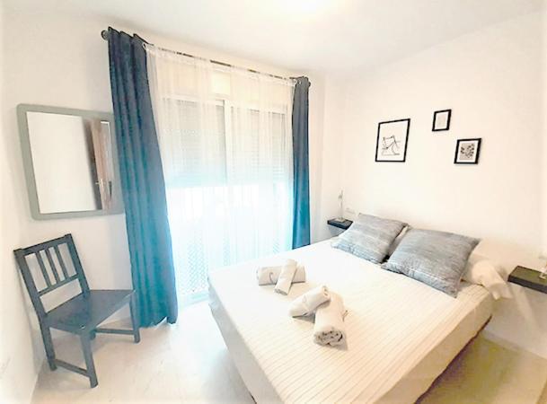 Apartamento Sorolla เบนัลมาเดนา ภายนอก รูปภาพ